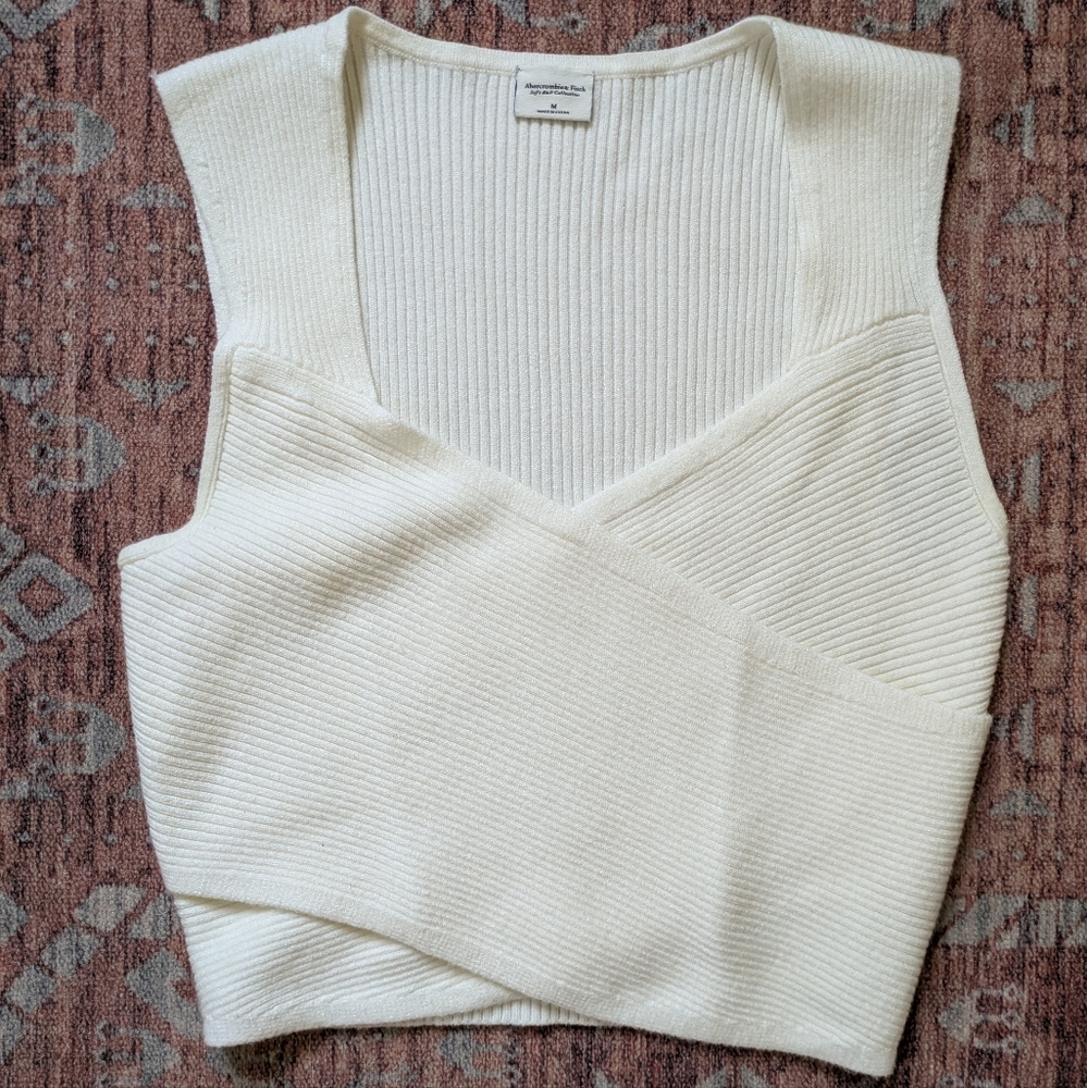 Abercrombie LuxeLoft Faux Wrap Tank in White 🤍 Medium